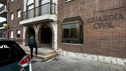 Detenidos infraganti dos hombres mientras robaban en un piso de Fraga Detenidos infraganti dos hombres mientras robaban en un piso de Fraga