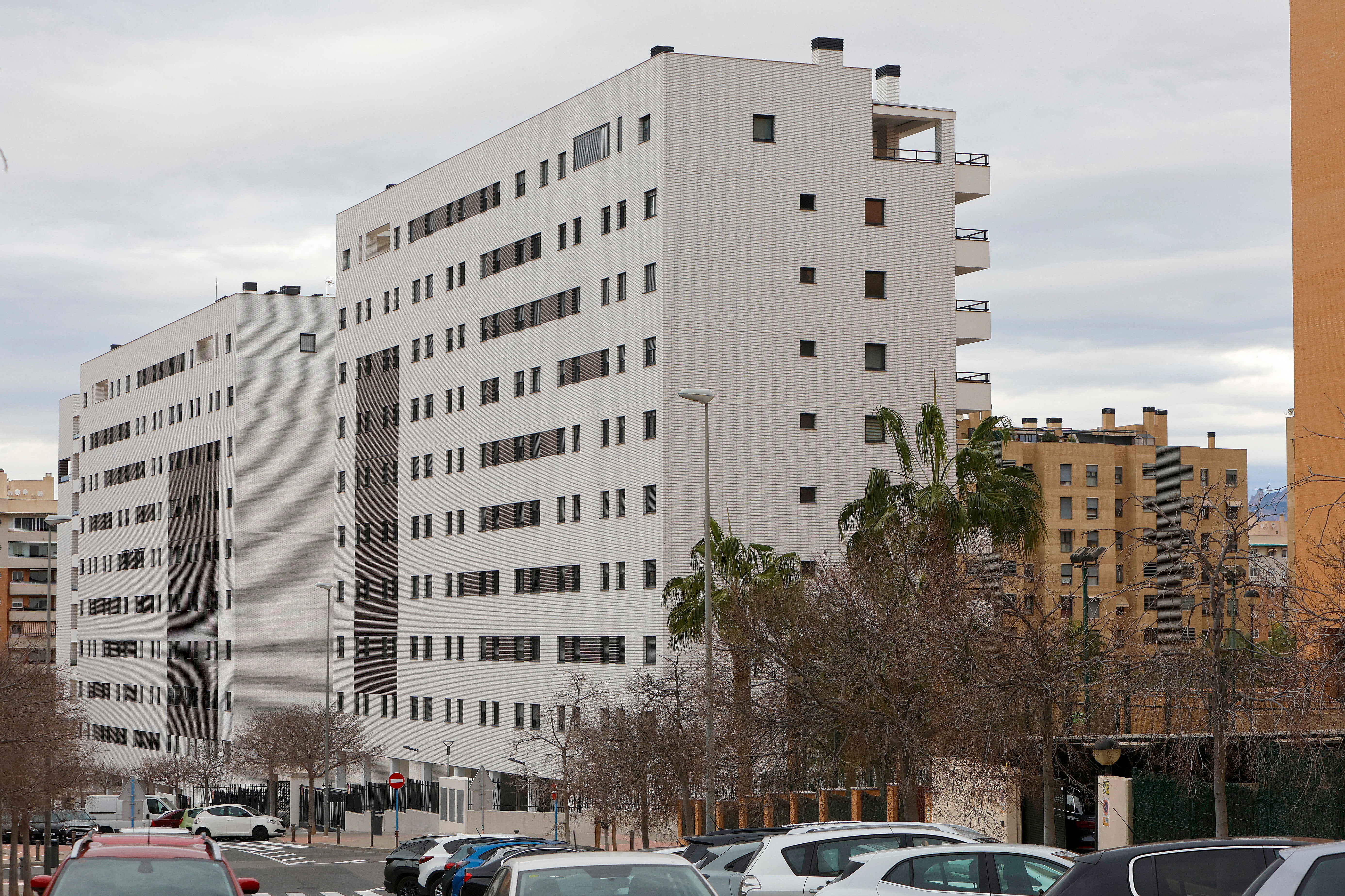 El Ayuntamiento denuncia la adjudicación de viviendas en la Fiscalía y convoca un pleno para dar explicaciones El Ayuntamiento denuncia la adjudicación de viviendas en la Fiscalía y convoca un pleno para dar explicaciones