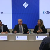 El Port de Barcelona alerta d’un possible impacte reputacional per la crisi de Rodalies El Port de Barcelona alerta d’un possible impacte reputacional per la crisi de Rodalies