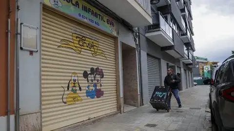 En libertad con cargos la dueña de una guardería de Algemesí acusada de maltrato a menores En libertad con cargos la dueña de una guardería de Algemesí acusada de maltrato a menores