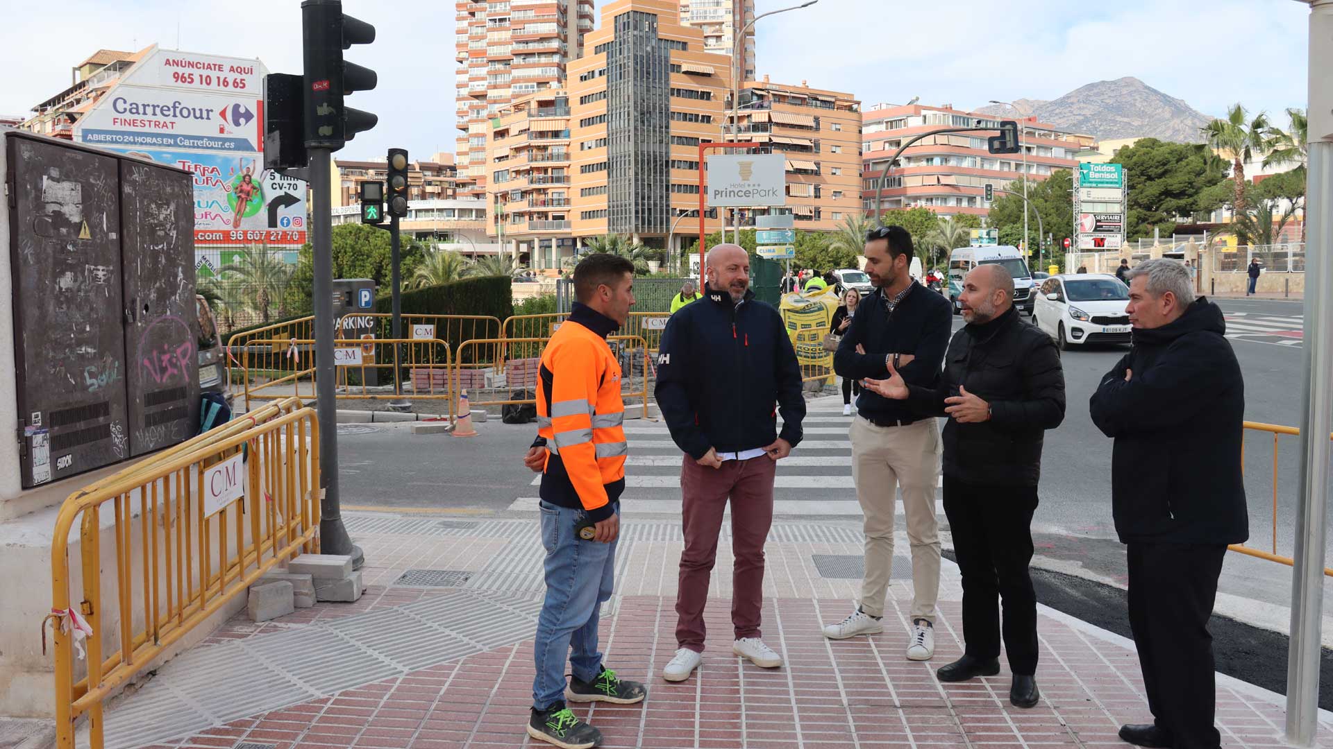 Fase final de la mejora en la accesibilidad de la avenida Alfonso Puchades de Benidorm Fase final de la mejora en la accesibilidad de la avenida Alfonso Puchades de Benidorm