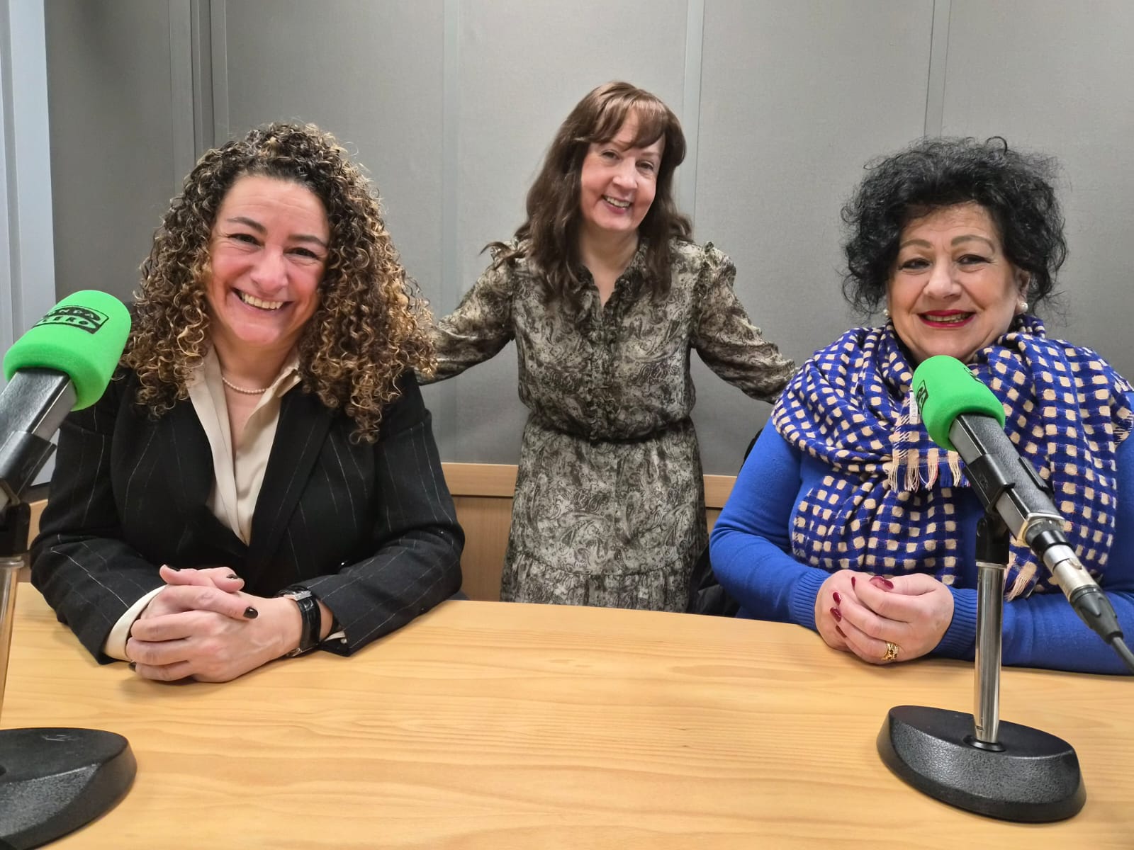 Tertulia con la Asociación Mujeres de Empresa Tertulia con la Asociación Mujeres de Empresa