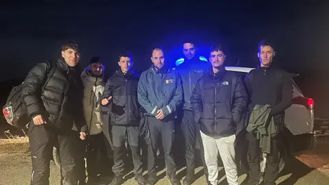 Rescatadas cinco personas que se desorientaron mientras practicaban senderismo Rescatadas cinco personas que se desorientaron mientras practicaban senderismo