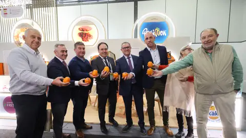 El president se ha reunido con empresas exportados en el marco de la feria de Berlín. El president se ha reunido con empresas exportados en el marco de la feria de Berlín.