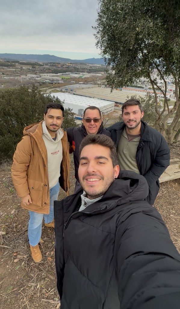 Los 'locos' de la colina y sus argucias para cubrir los test más clandestinos de la F1: "Ha merecido mucho la pena" Los 'locos' de la colina y sus argucias para cubrir los test más clandestinos de la F1: "Ha merecido mucho la pena"