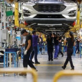 Ford estudia alianzas con Geely para potenciar su planta en Valencia
