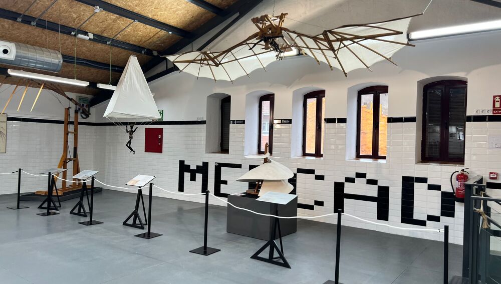 Alas batientes y paracaídas de Leonardo da Vinci