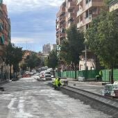 Obras en la calle Clara Campoamor de Elche.