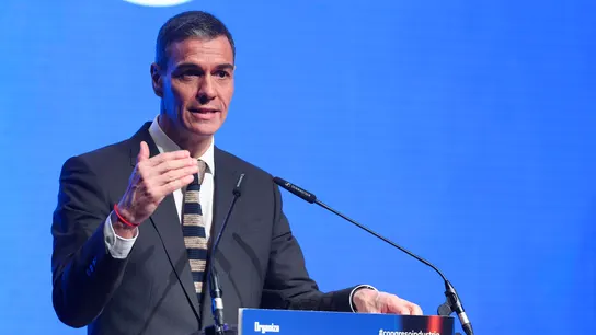 Pedro Sánchez en el Congreso Nacional de Industria Pedro Sánchez en el Congreso Nacional de Industria