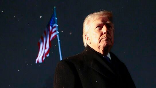 El presidente de Estados Unidos, Donald Trump, responde a preguntas de los medios