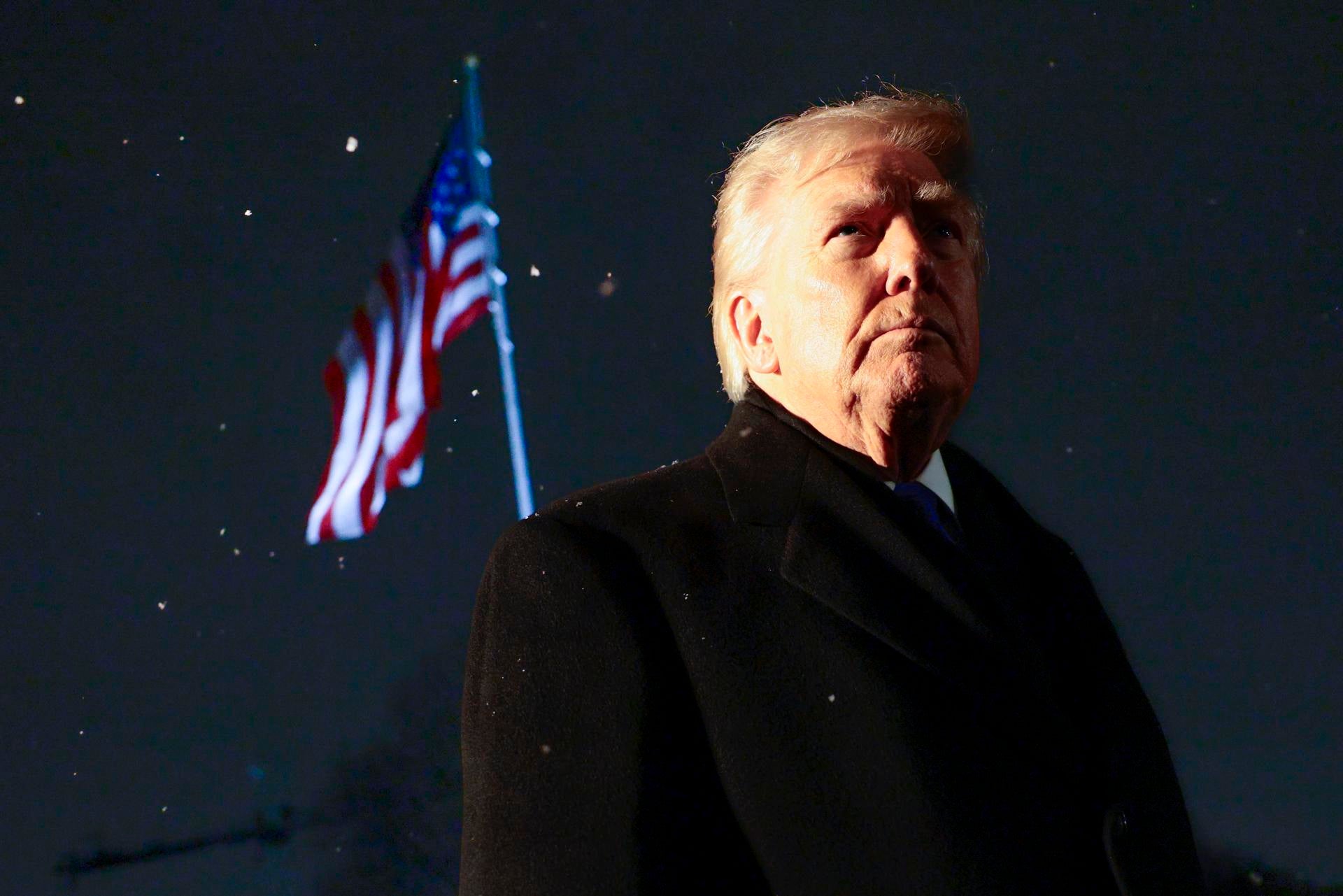 Donald Trump no se disculpa tras compartir un vídeo de los Obama retratados como simios: "No cometí ningún error" Donald Trump no se disculpa tras compartir un vídeo de los Obama retratados como simios: "No cometí ningún error"