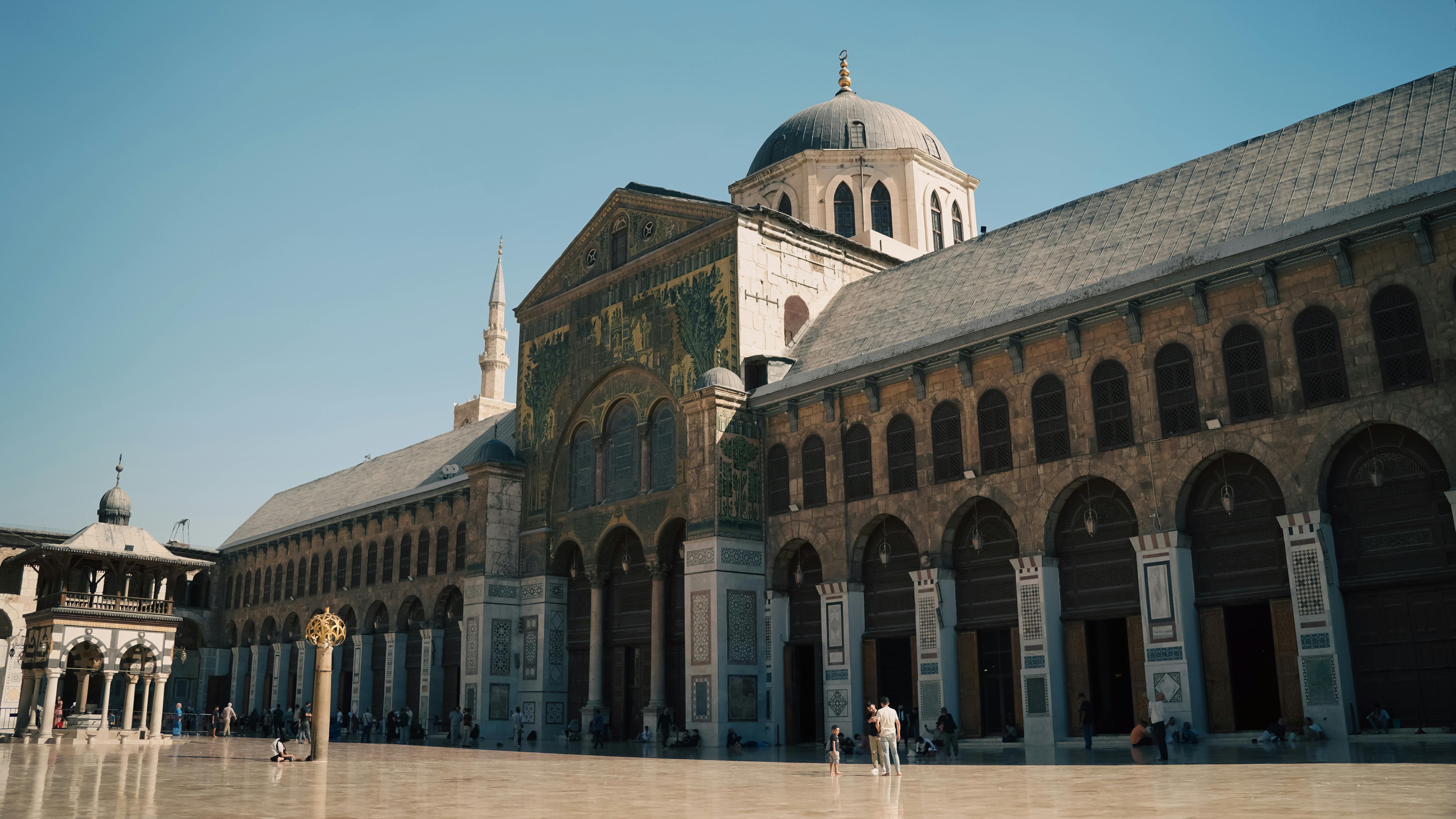 Siria vuelve a asomarse al turismo tras más de una década de guerra episode artwork