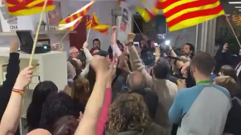 Ambiente en la sede de la Chunta Aragonesista Ambiente en la sede de la Chunta Aragonesista