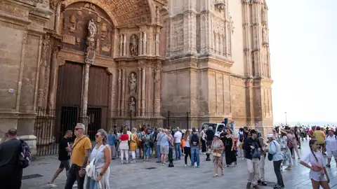 Baleares rozó los 334.000 turistas extranjeros en noviembre Baleares rozó los 334.000 turistas extranjeros en noviembre