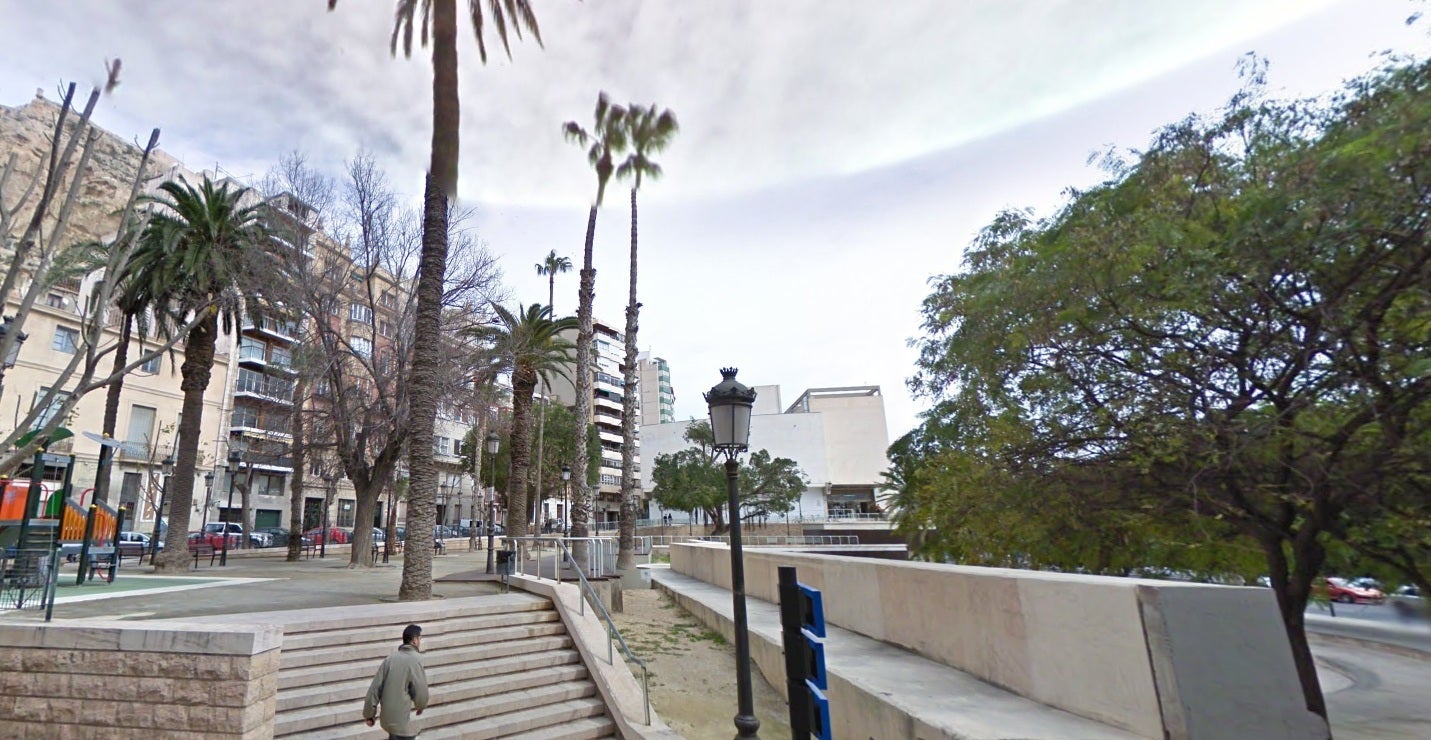 El Ayuntamiento de Alicante plantea disparar los fuegos artificiales en El Postiguet a la altura de El Paseíto de Ramiro El Ayuntamiento de Alicante plantea disparar los fuegos artificiales en El Postiguet a la altura de El Paseíto de Ramiro