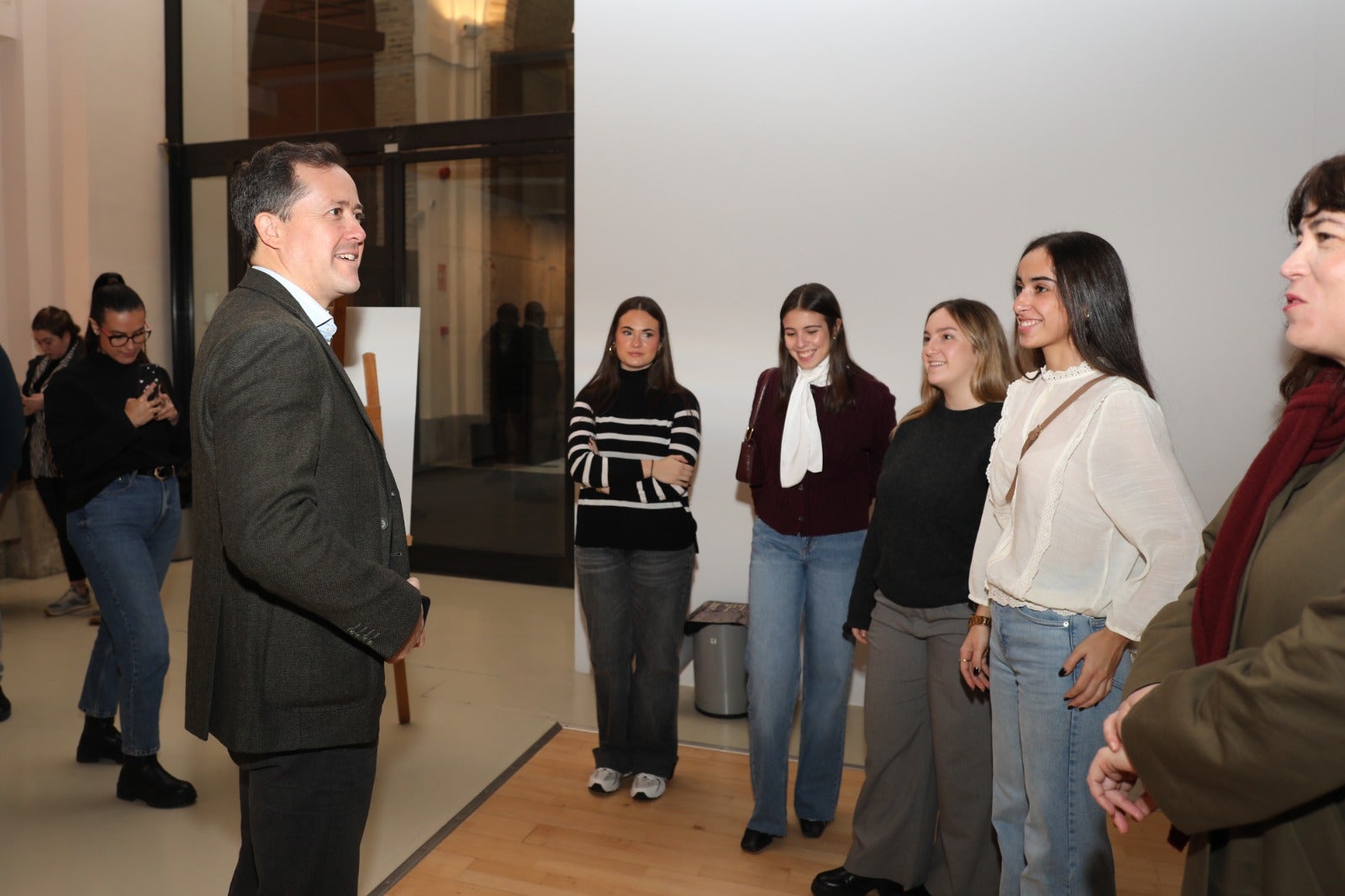 Velázquez pronostica una subida "leve" del caudal del Tajo que sigue en nivel rojo Velázquez pronostica una subida "leve" del caudal del Tajo que sigue en nivel rojo