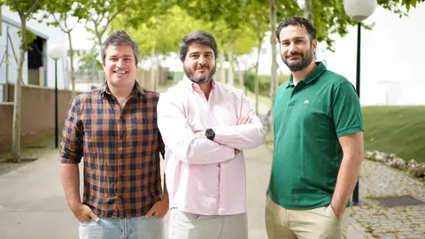 Fundadores Tuio, Juan García, Josemaría Lucas y Asís Pardo. Fundadores Tuio, Juan García, Josemaría Lucas y Asís Pardo.