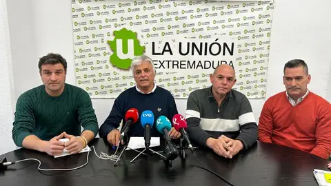 Unos 700 agricultores y seis tractores de Extremadura participarán en la manifestación en Madrid contra Mercosur Unos 700 agricultores y seis tractores de Extremadura participarán en la manifestación en Madrid contra Mercosur