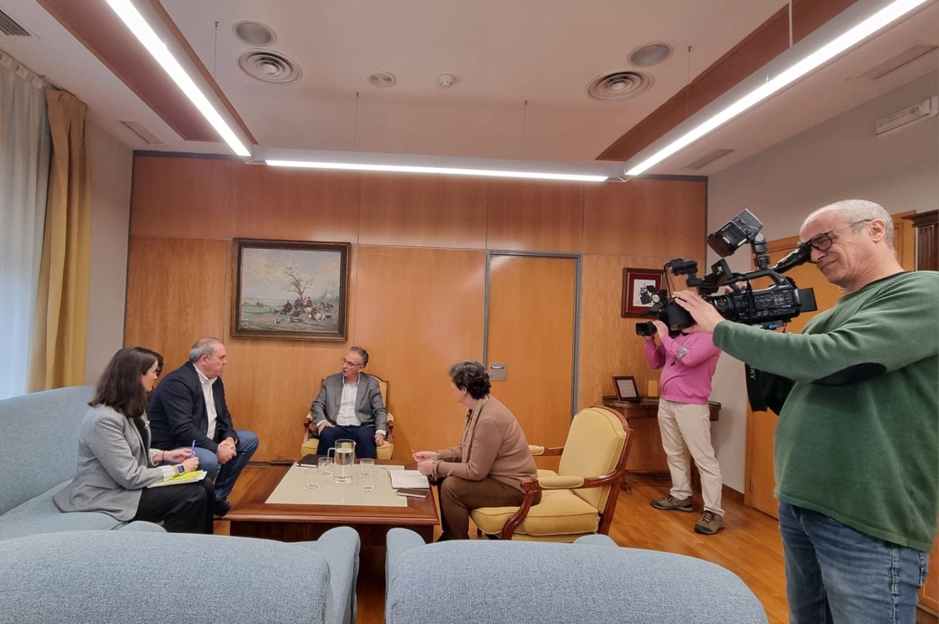 Cooperativas Agro-Alimentarias aborda con el delegado del Gobierno el acuerdo de Mercosur o la reforma de la PAC Cooperativas Agro-Alimentarias aborda con el delegado del Gobierno el acuerdo de Mercosur o la reforma de la PAC