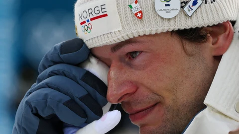 El noruego Sturla Holm Laegreid, emocionado tras ganar el bronce.