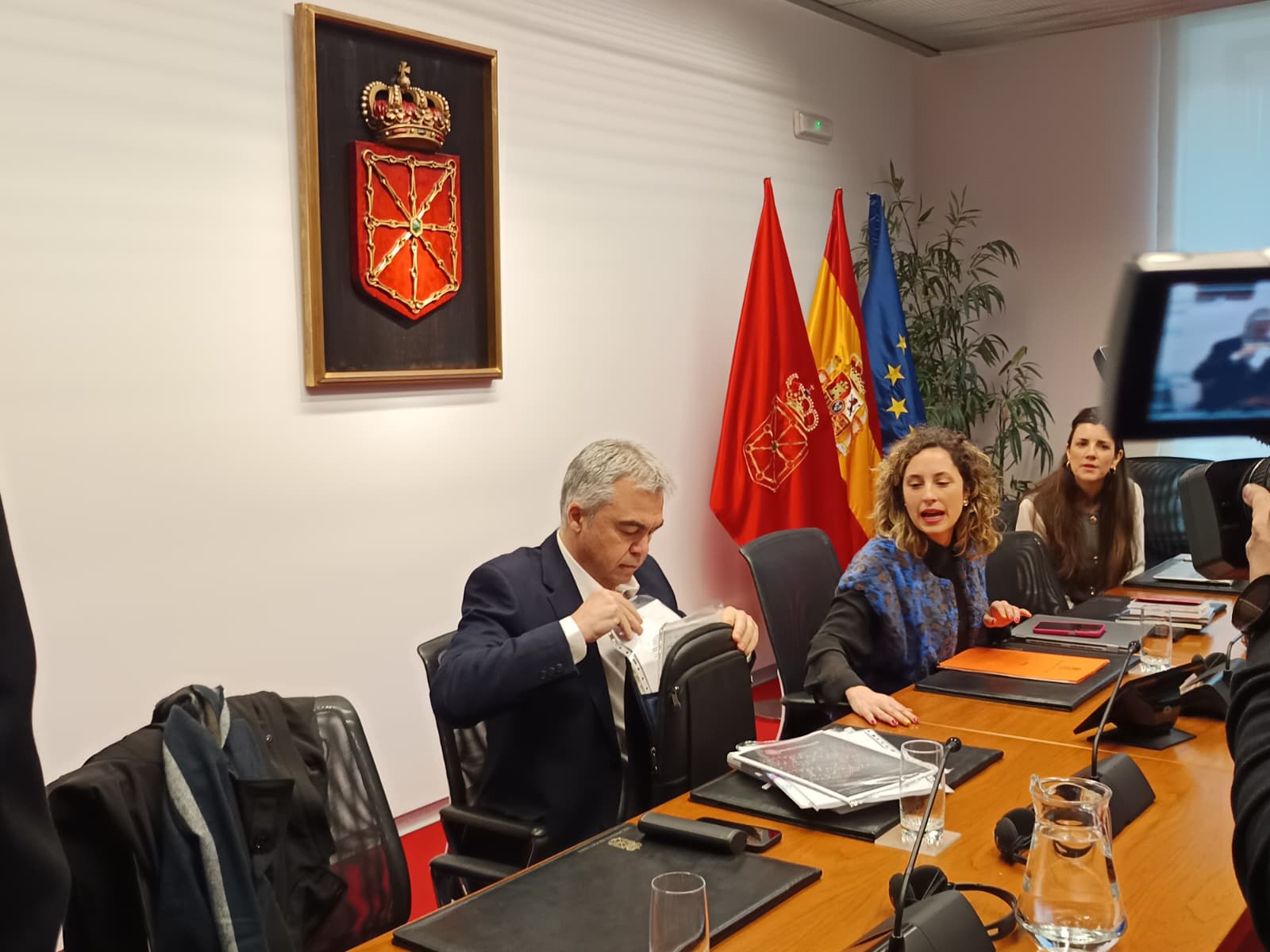 Santos Cerdán dice que "no he puesto el cazo en ningún sitio” y que demostrará su "inocencia" Santos Cerdán dice que "no he puesto el cazo en ningún sitio” y que demostrará su "inocencia"