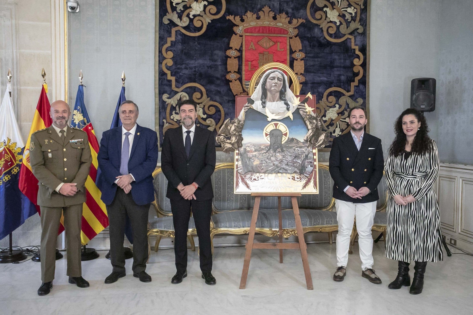 Alicante anuncia la Semana Santa 2026 con un cartel innovador y tradicional Alicante anuncia la Semana Santa 2026 con un cartel innovador y tradicional
