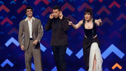 Javier Ambrossi, Jes&uacute;s V&aacute;zquez e In&eacute;s Hernand, presentadores del Benidorm Fest 2026