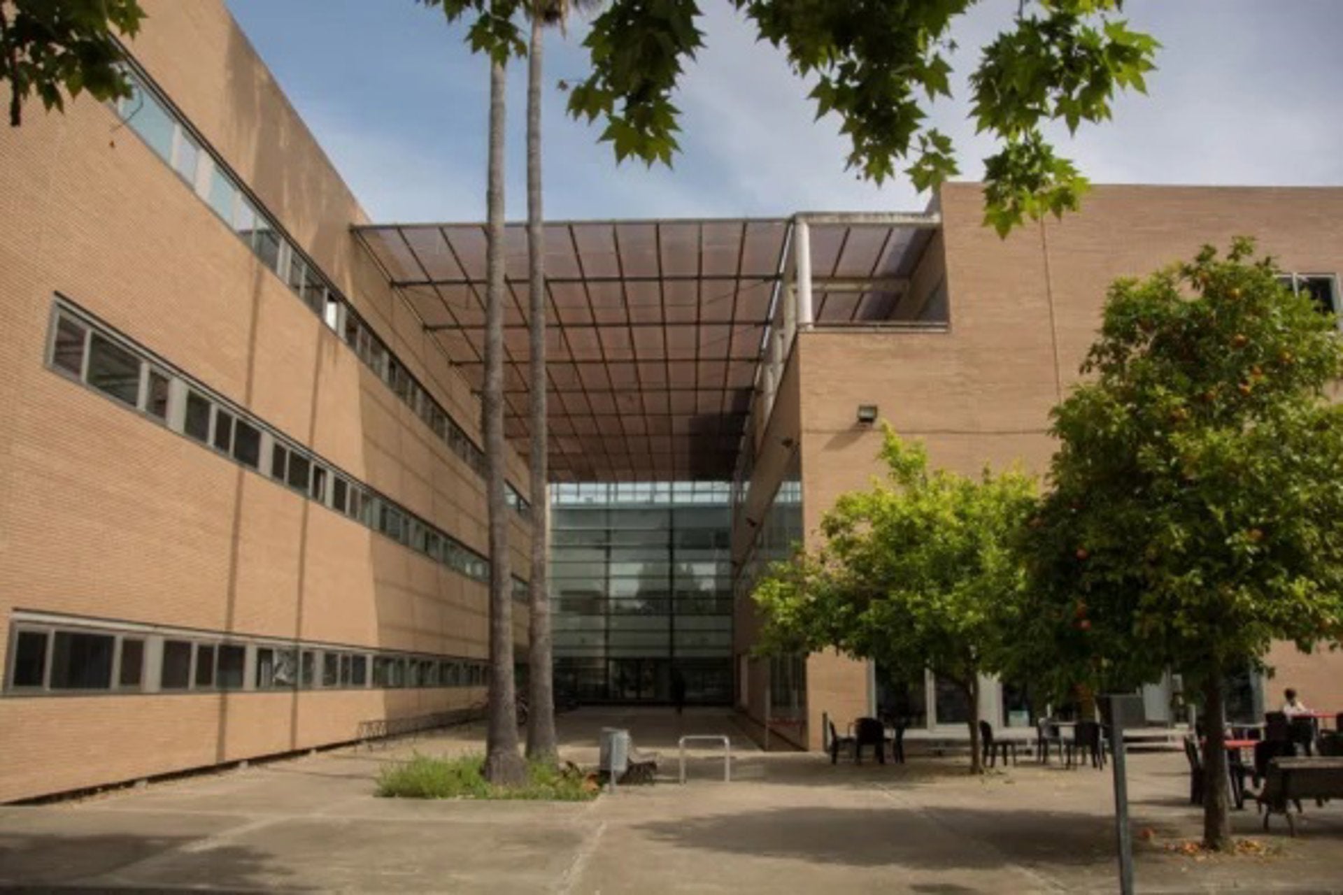 La Escuela de Ingenierías Industriales de la UEx renueva la acreditación institucional del Consejo de Universidades La Escuela de Ingenierías Industriales de la UEx renueva la acreditación institucional del Consejo de Universidades