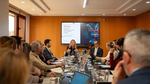 La Fundació Visit València presenta FOCUS, una evolución de su sistema de inteligencia turística enfocada a los retos actuales del turismo La Fundació Visit València presenta FOCUS, una evolución de su sistema de inteligencia turística enfocada a los retos actuales del turismo