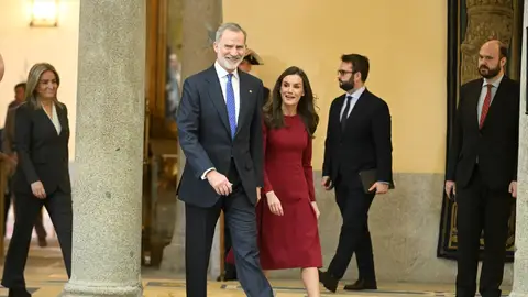 El rey Felipe VI y la reina Letizia, en la entrega de los Premios Nacionales del Deporte 2023 y 2024. El rey Felipe VI y la reina Letizia, en la entrega de los Premios Nacionales del Deporte 2023 y 2024.