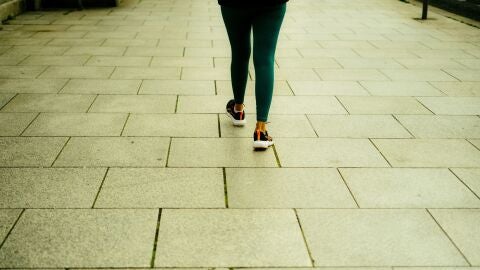 Una persona haciendo ejercicio.