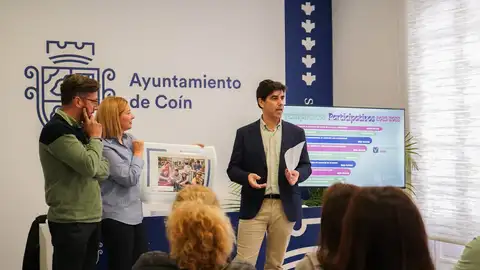 Cerca de 7.000 vecinos participan en la votación para elegir a los 8 proyectos de los Presupuestos Participativo de Coín Cerca de 7.000 vecinos participan en la votación para elegir a los 8 proyectos de los Presupuestos Participativo de Coín