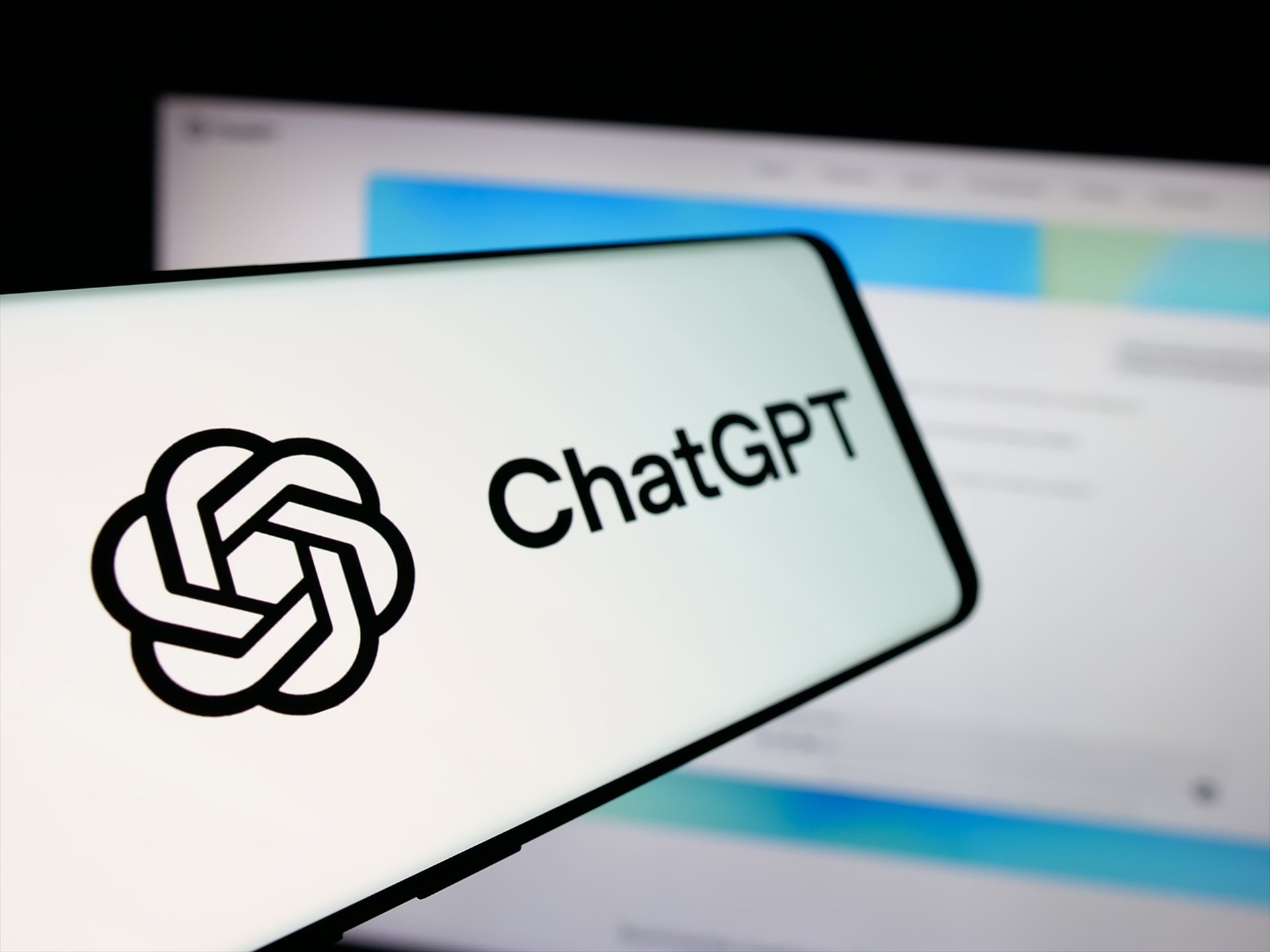 El descomunal gasto de agua de la IA: dos litros por cada pregunta a ChatGPT El descomunal gasto de agua de la IA: dos litros por cada pregunta a ChatGPT