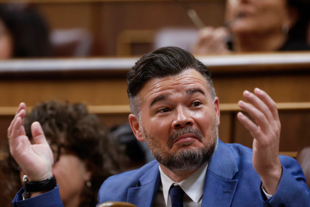 El dardo de Gabriel Rufián a la izquierda por los resultados de las elecciones en Castilla y León: "Es pura negligencia" El dardo de Gabriel Rufián a la izquierda por los resultados de las elecciones en Castilla y León: "Es pura negligencia"