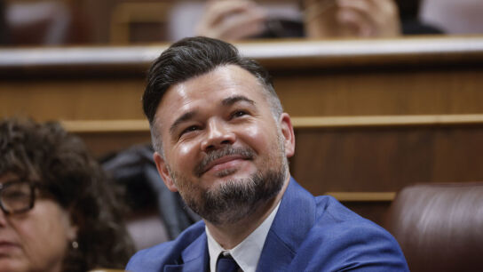 El portavoz de ERC, Gabriel Rufi&aacute;n, durante el pleno del Congreso/ EFE/Javier Lizon