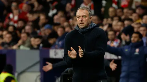 Flick: "¿El arbitraje? ¿Qué quieres que te diga?" Flick: "¿El arbitraje? ¿Qué quieres que te diga?"