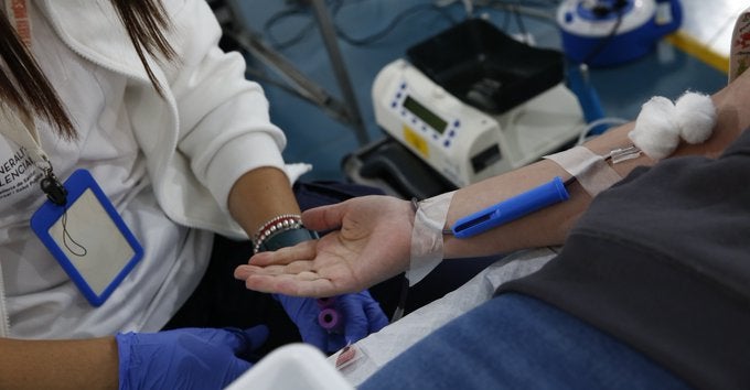 El Centro de Transfusión y Onda Cero Alicante te invitan a donar sangre por San Valentín El Centro de Transfusión y Onda Cero Alicante te invitan a donar sangre por San Valentín