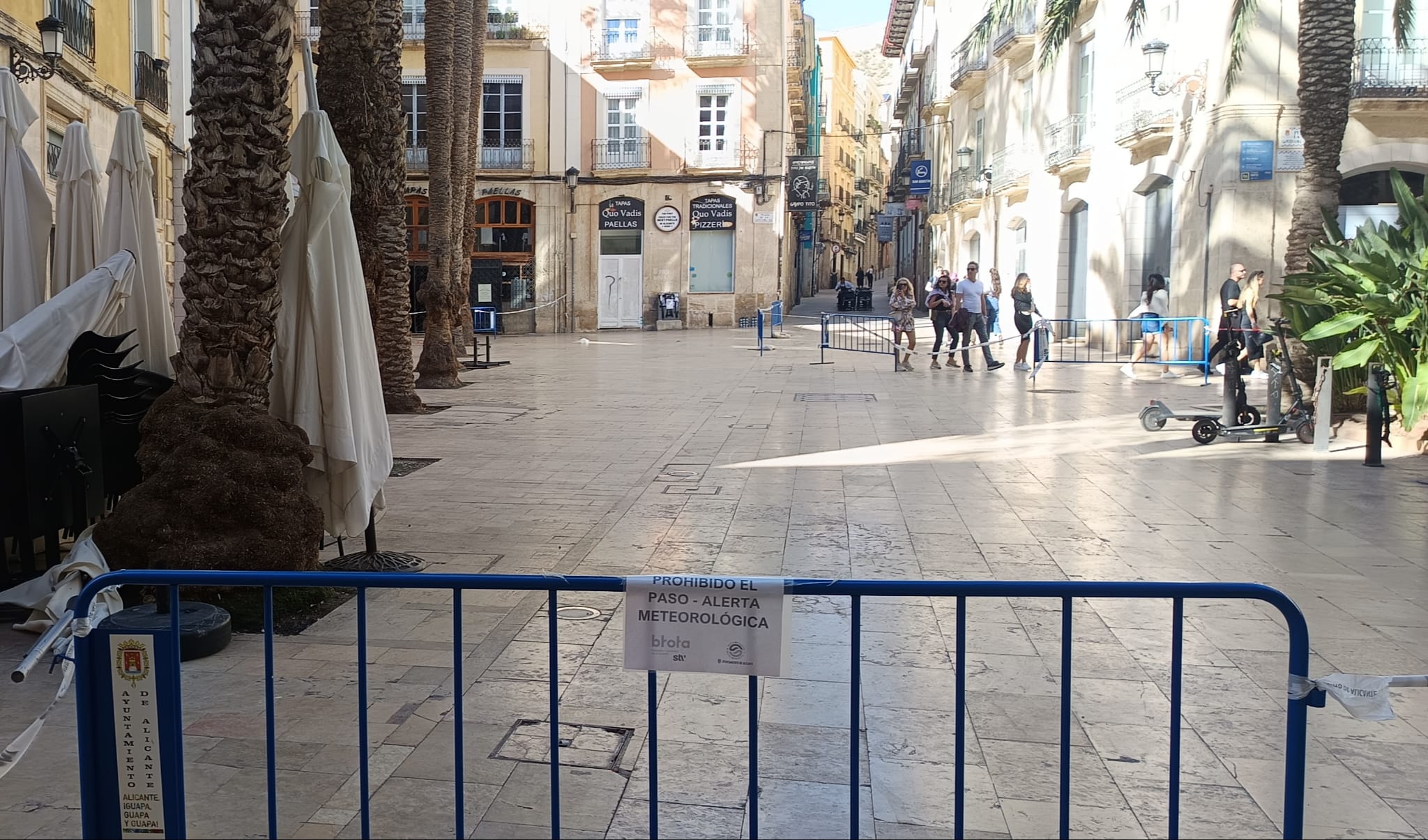 El ayuntamiento de Alicante cancela definitivamente el 'sábado rablero' de mañana por el viento y lo traslada al viernes día 20 El ayuntamiento de Alicante cancela definitivamente el 'sábado rablero' de mañana por el viento y lo traslada al viernes día 20