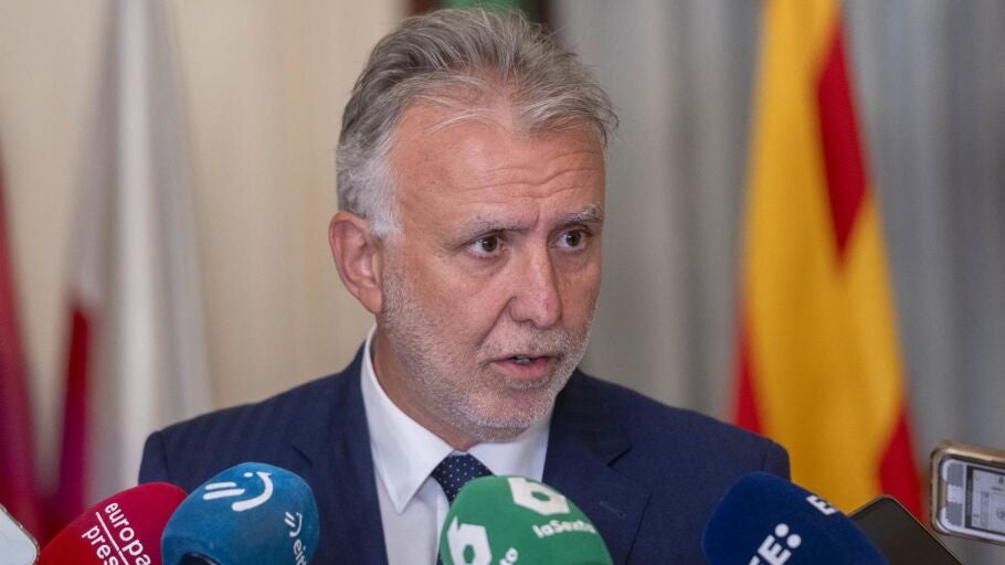 &Aacute;ngel V&iacute;ctor Torres insin&uacute;a que Felipe Gonz&aacute;lez deber&iacute;a irse del PSOE pero admite que deben hacer autocr&iacute;tica