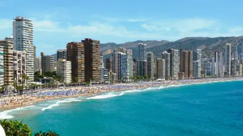 Benidorm roza el 90% de ocupación hotelera impulsada por San Valentín y el BenidormFest Benidorm roza el 90% de ocupación hotelera impulsada por San Valentín y el BenidormFest