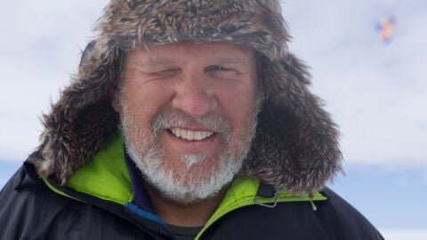 https:es.wikipedia.org/wiki/Ram%C3%B3n_Hernando_de_Larramendi