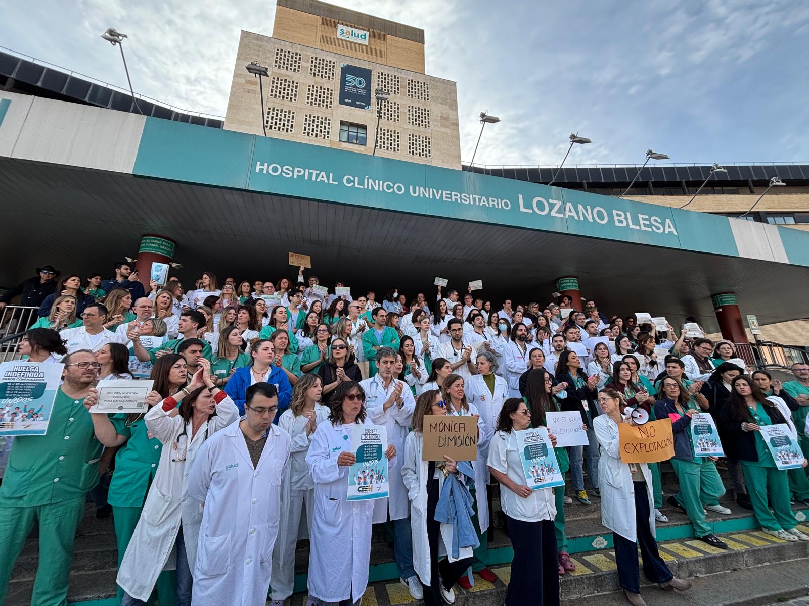 Los médicos claman en Aragón contra el Estatuto Marco Los médicos claman en Aragón contra el Estatuto Marco