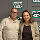 Saul Viciano y Maica Hurtado visitan los estudios de Onda Cero. 