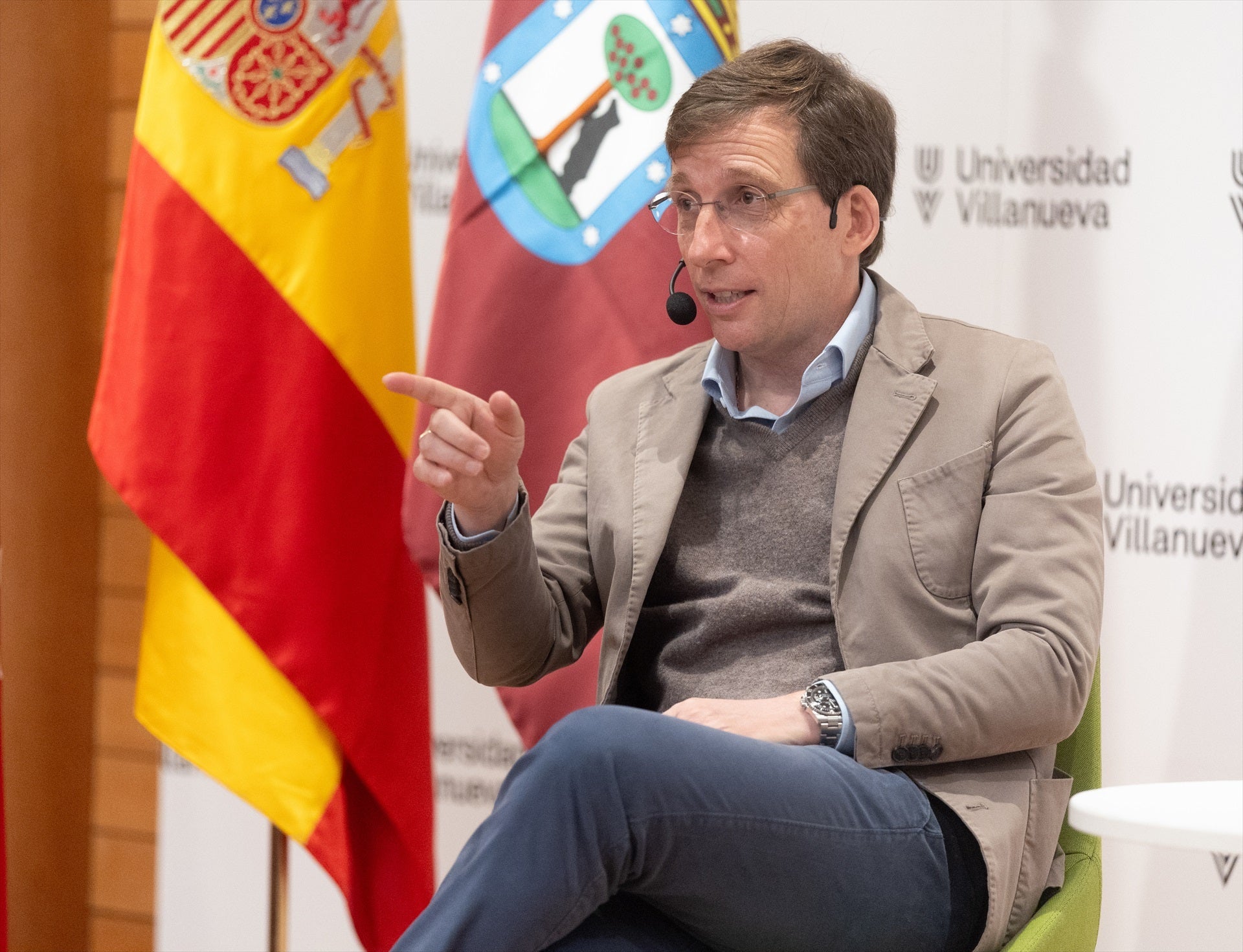 José Luis Rodríguez Almeida en Más de uno episode artwork