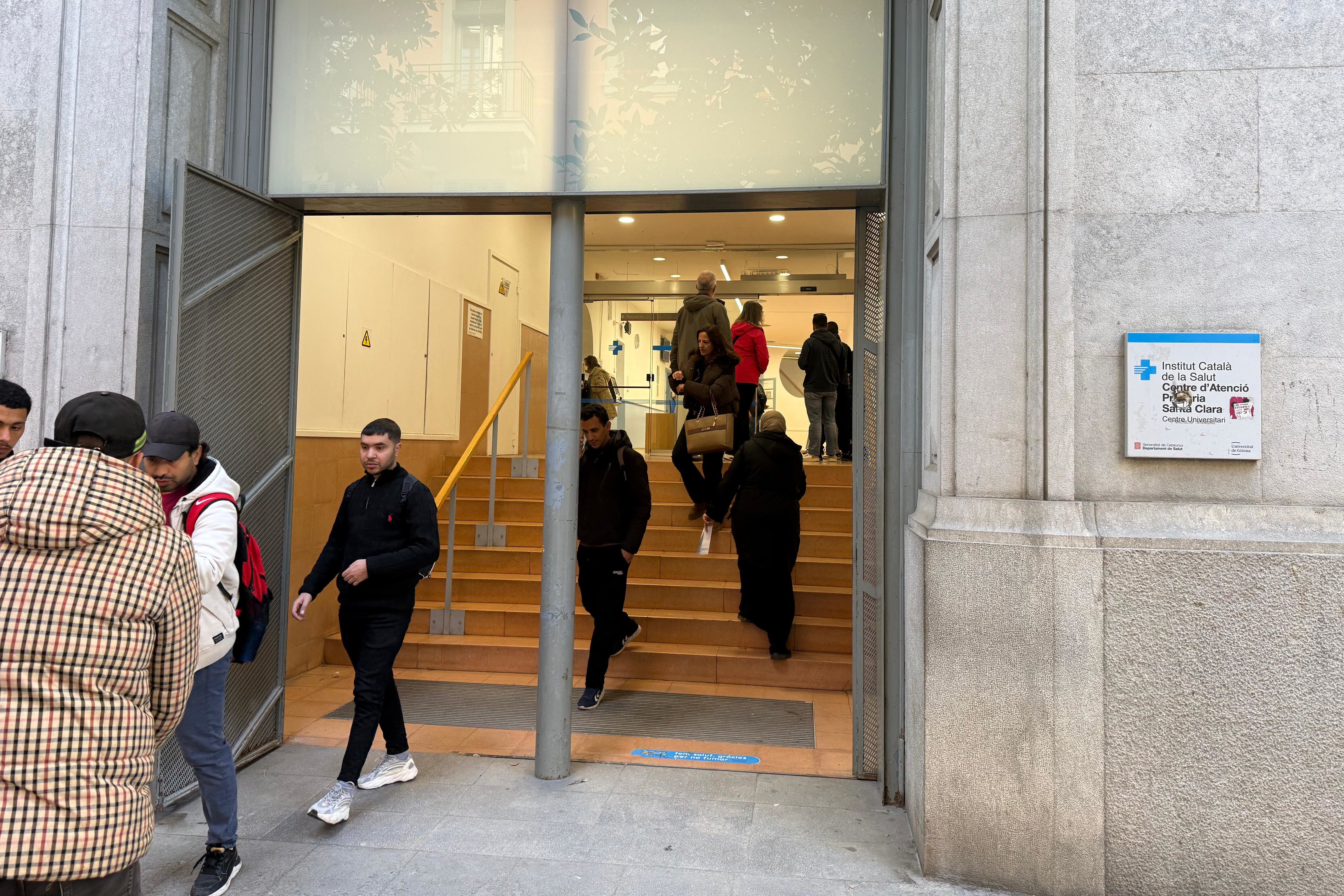 Polèmica per l'incentiu que Salut vol oferir als CAP que escurcin les baixes laborals Polèmica per l'incentiu que Salut vol oferir als CAP que escurcin les baixes laborals