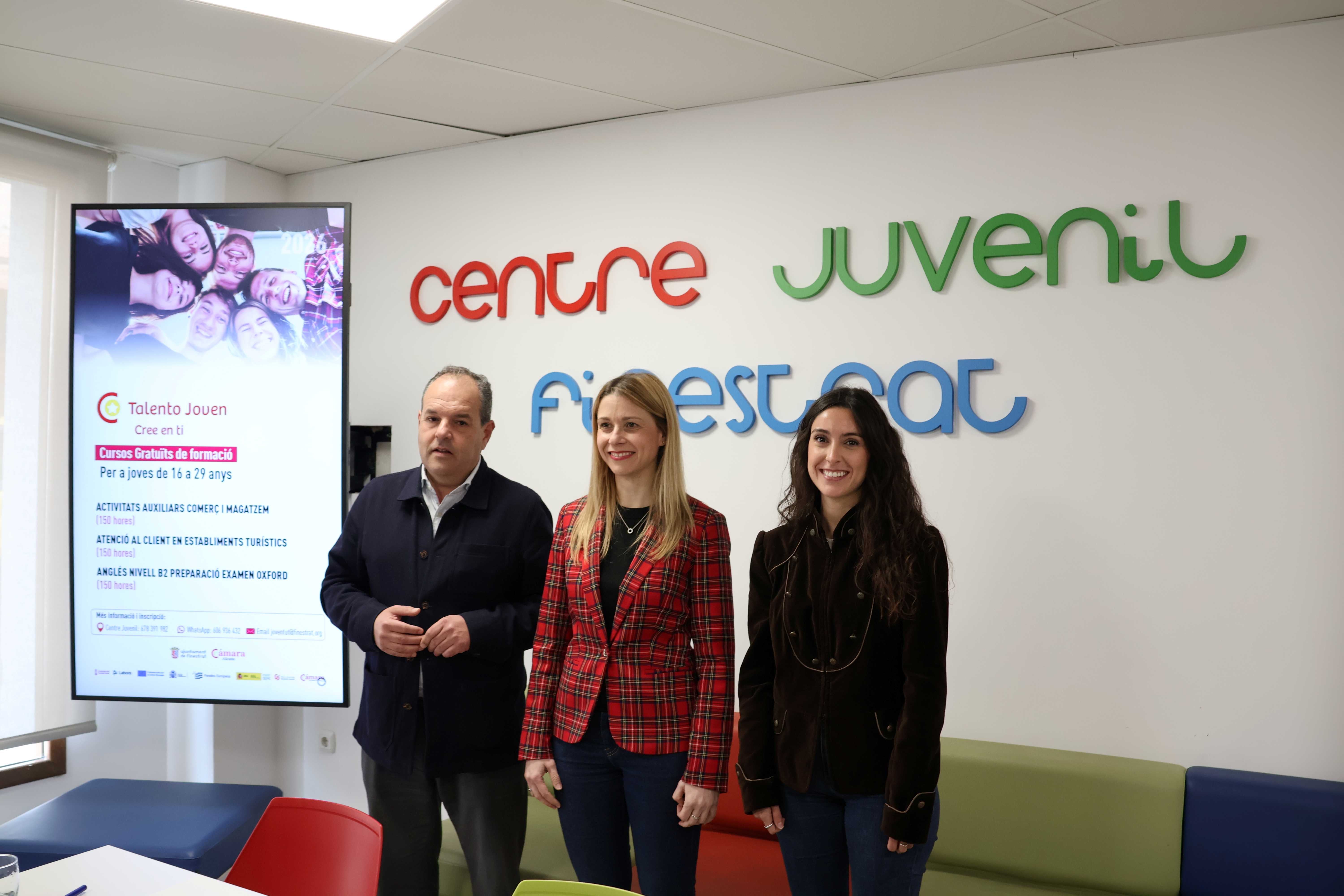 Finestrat y la Cámara de Alicante presentan el "Programa Talento Joven" Finestrat y la Cámara de Alicante presentan el "Programa Talento Joven"