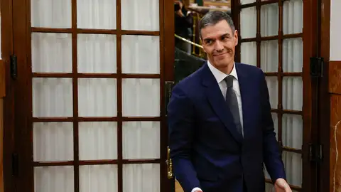 El presidente del Gobierno, Pedro Sánchez, abandona el hemiciclo del Congreso. El presidente del Gobierno, Pedro Sánchez, abandona el hemiciclo del Congreso.