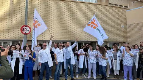 Los médicos continúan con sus movilizaciones Los médicos continúan con sus movilizaciones