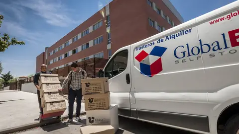 Cómo la densidad urbana de Madrid impulsa el uso de trasteros y soluciones flexibles de almacenamiento Cómo la densidad urbana de Madrid impulsa el uso de trasteros y soluciones flexibles de almacenamiento