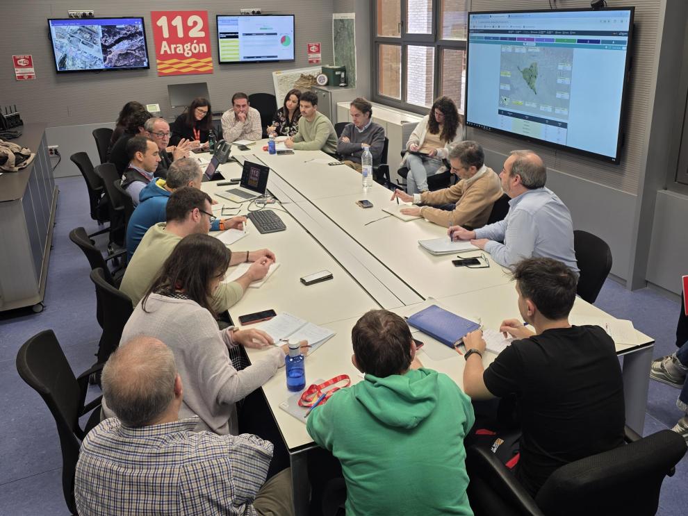 Zaragoza activa alerta naranja por la crecida del Ebro Zaragoza activa alerta naranja por la crecida del Ebro